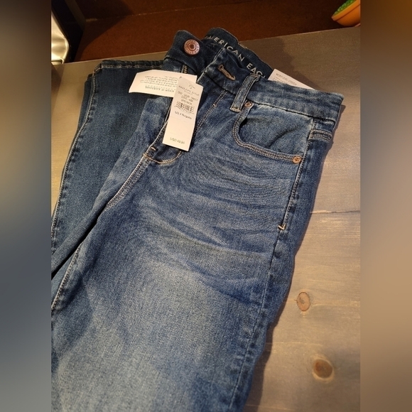 American Eagle Curvy Hi-Rise Skinny  Jeans - Picture 3 of 13